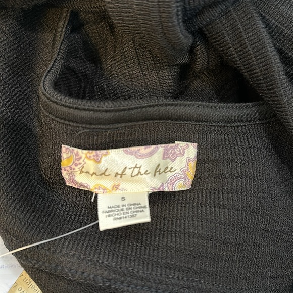 NWT BAND OF THE FREE BOG BLACK CROP TOP RIBBED KNIT LONG SLEEVES TIE - Picture 9 of 10